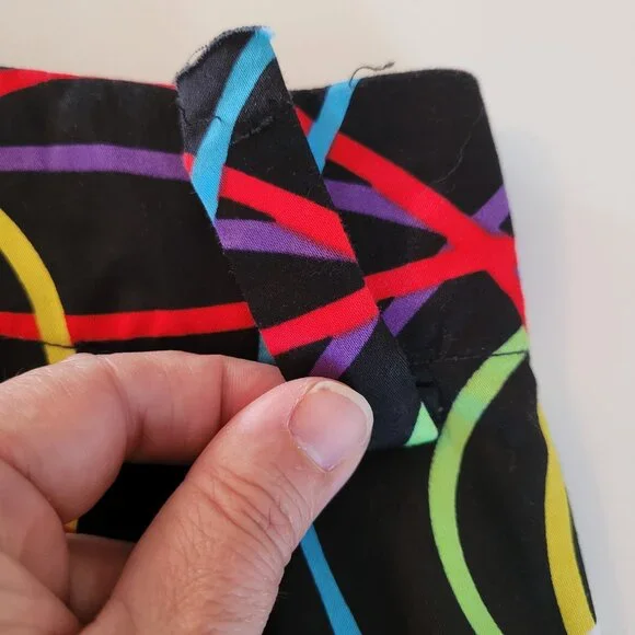 Loudmouth Golf Shorts Bermuda Womens Size 10 Colorful Squiggle Pattern Abstract - Picture 3 of 11